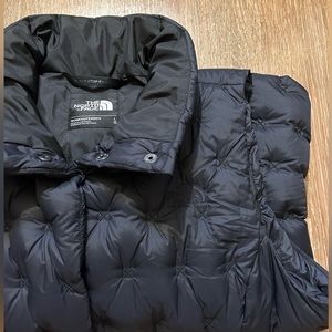 Women’s NorthFace Vest (New)